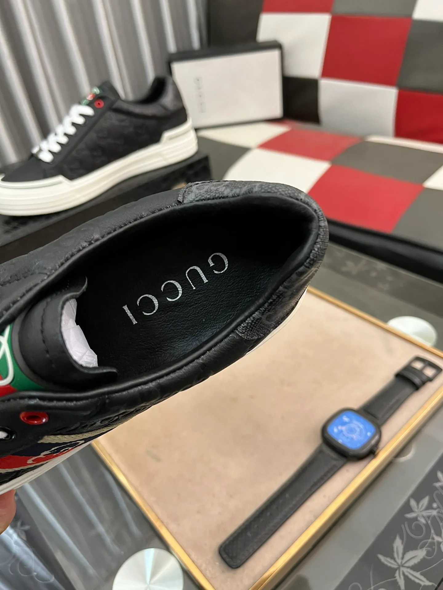 Men's shoes💰400⌚️⌚️[GUCCI] Gucci men's casual shoes are absolutely popular🔥The ultimate matching item for trendy men! The charm of super texture is irresistible, the main recommendation, the flower leather color is bright! The upper is made of high-quality cowhide + brand printed fabric, sheepskin feet, wear-resistant rubber sole, noble and elegant! Extremely comfortable🎁🎁You can be as handsome as you want💪 38-442⃣️colors available